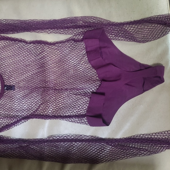 Lingerie - Picture 3 of 4